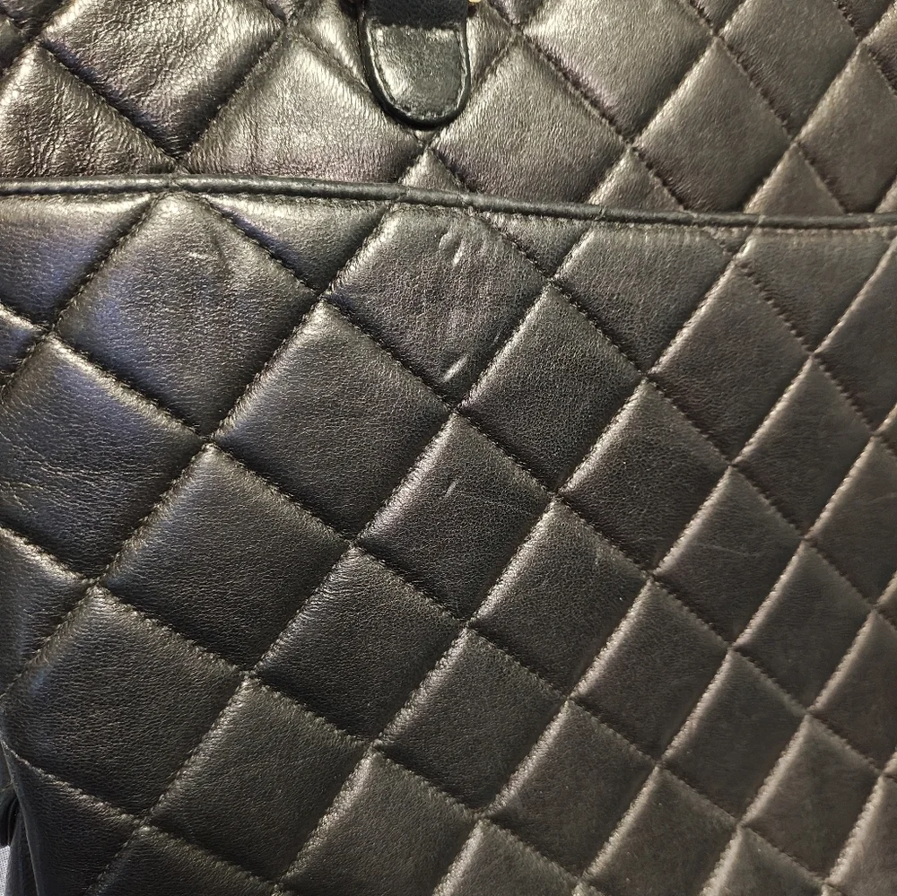 Chanel Black Quilted Dome Bag - Picture 2 of 16
